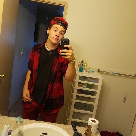 Meet your Posher, Mikey - Picture 1 of 1